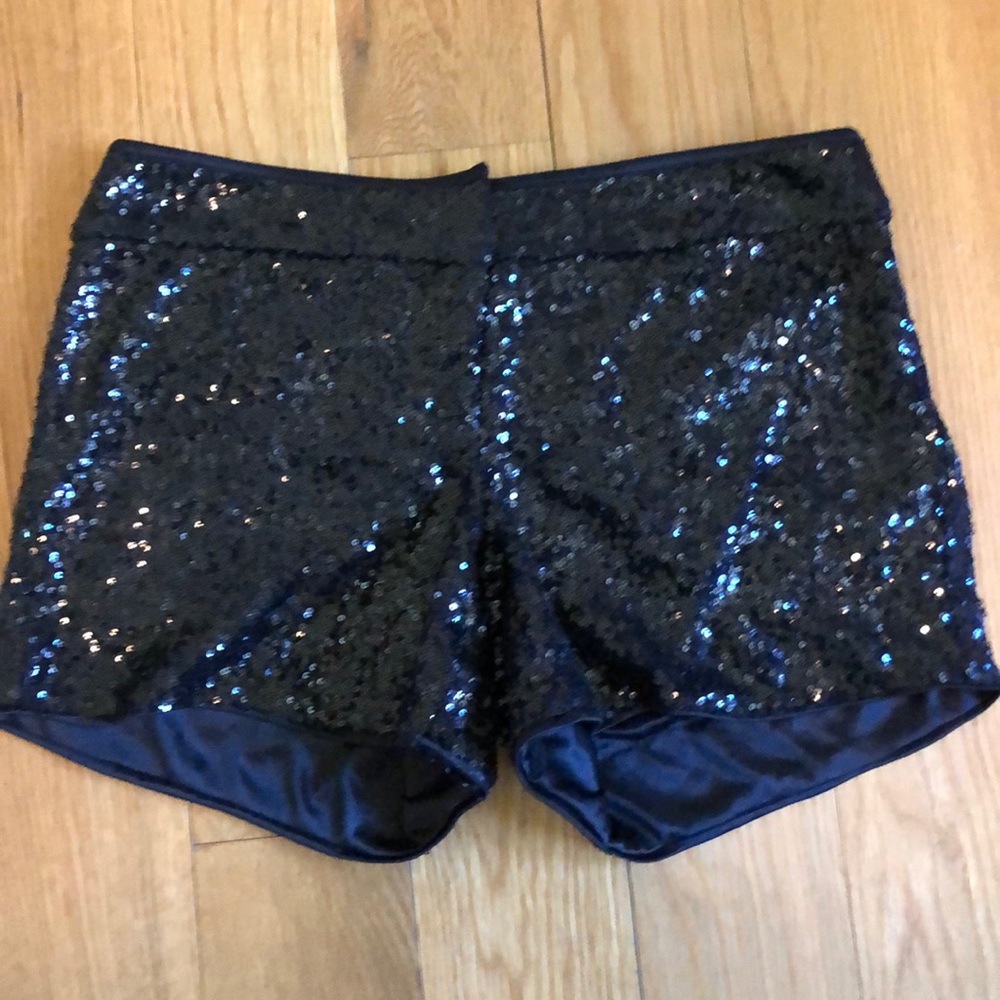 Cache Sequin shorts